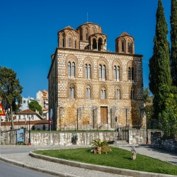 Ναός Αγίας Παρηγορήτισσας